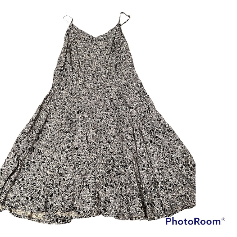 Old navy blue and white flower sun dress